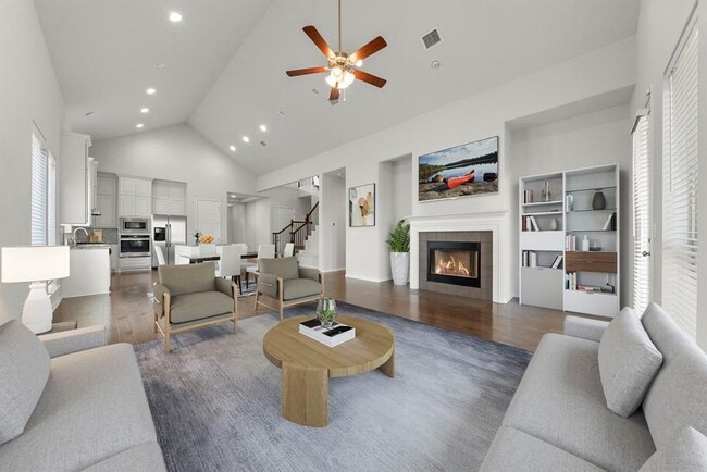 Building Photo - 713 Kingston Pl