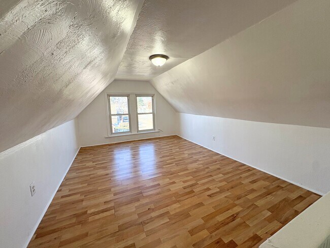 Foto del edificio - 1020 Lakewood Ave
