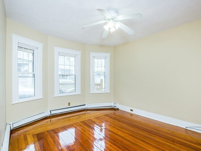 Building Photo - 21-23 Spaulding St