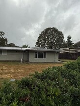 Building Photo - 35242 Aubuchon Dr