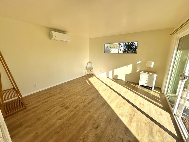 Foto del edificio - Quiet Studio Just Minutes from Cal State L...