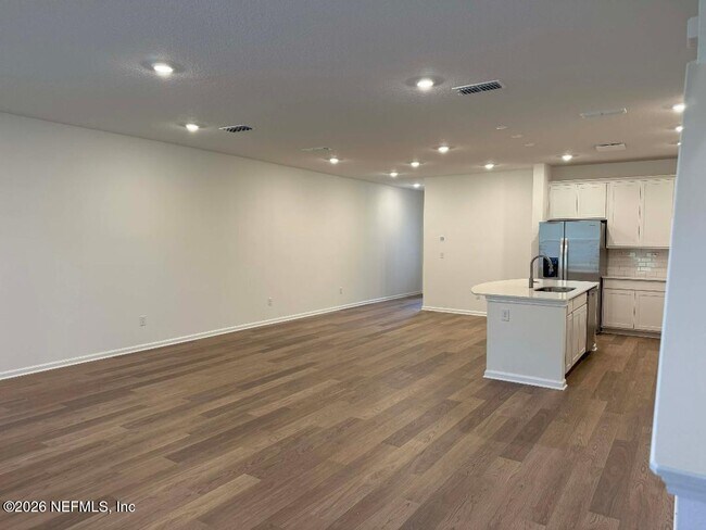 Foto del edificio - 403 Woods Ln