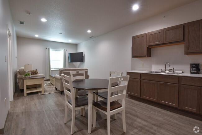 Carlton-Dining Room - Terrace Place Apartments