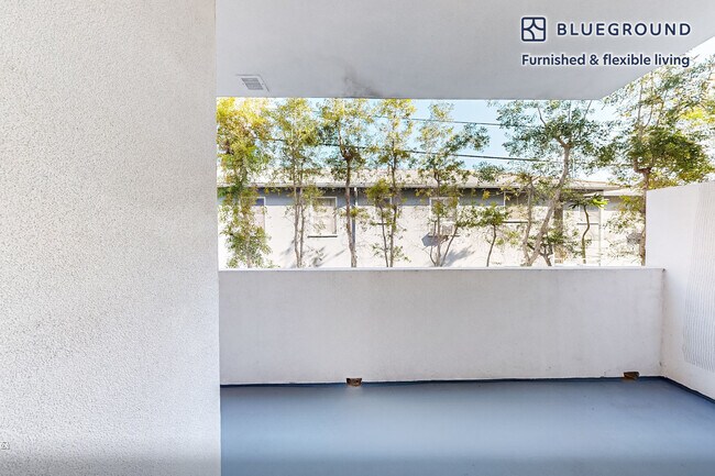 Foto del edificio - 518 N Gramercy Pl