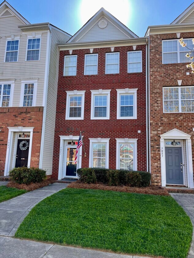 7047 Brighton Park Dr, Mint Hill, NC 28227 Townhome Rentals in Mint