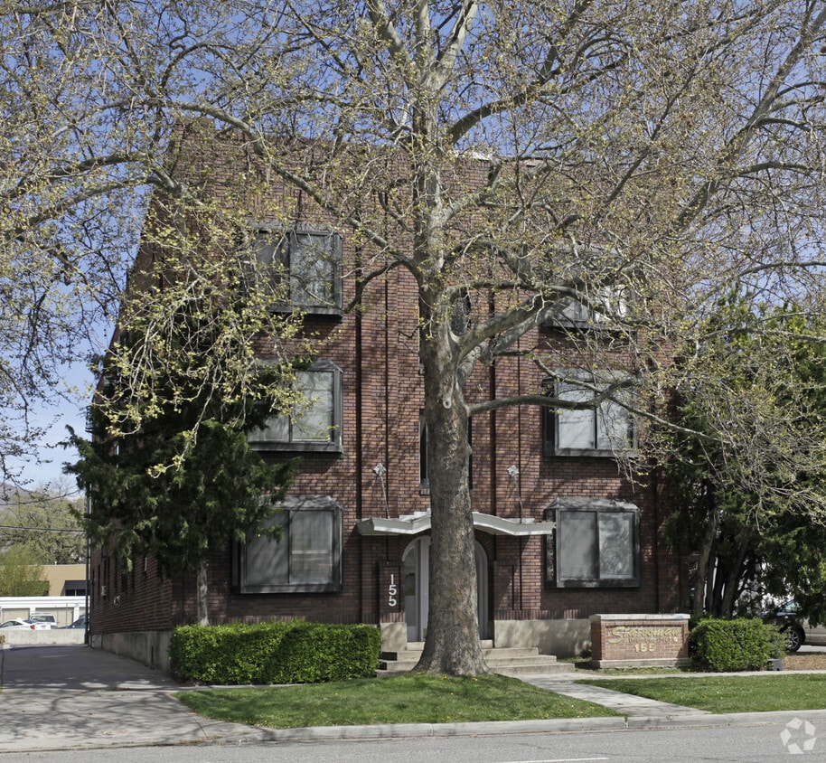 Building Photo - Statesman Apartments