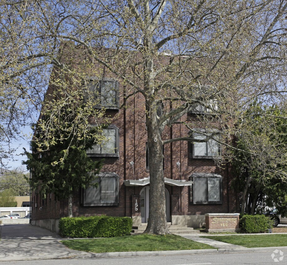Foto del edificio - Statesman Apartments