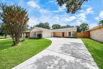 Building Photo - 14235 Rosetta Dr