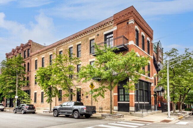 Foto del edificio - 1339 N Noble St