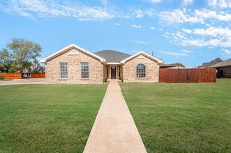 Building Photo - 712 Billups Cir