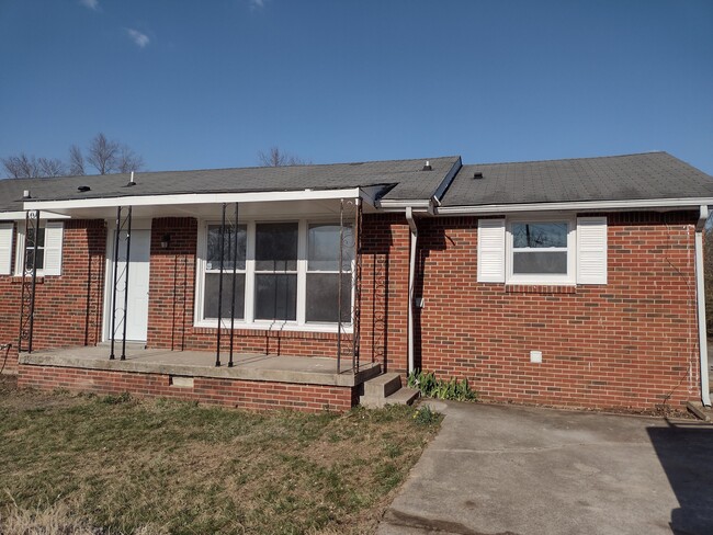 Building Photo - 15 Strassbourg Rd