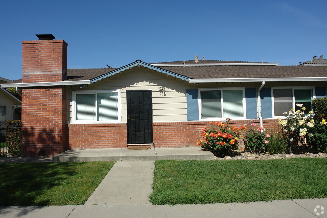 Foto del edificio - 401 Greendale Way