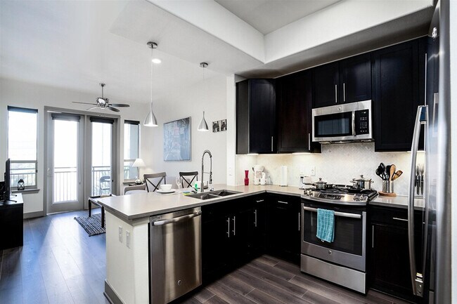 Foto del edificio - 800 Sorella Ct