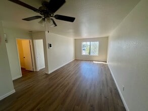 Building Photo - 4227 Fairmount Ave