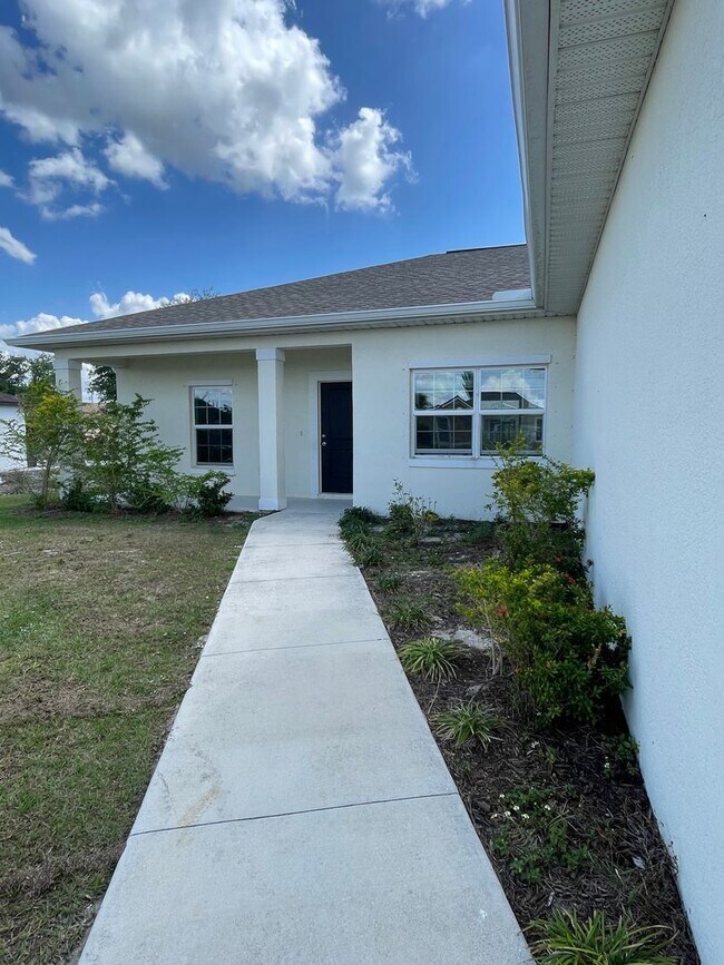 Foto del edificio - 1700 NW 6th St