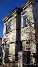 Building Photo - 2225 W 31st Ave