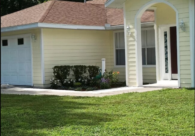 Foto del edificio - Beautiful 3BR/2BA home in Rainbows End in ...