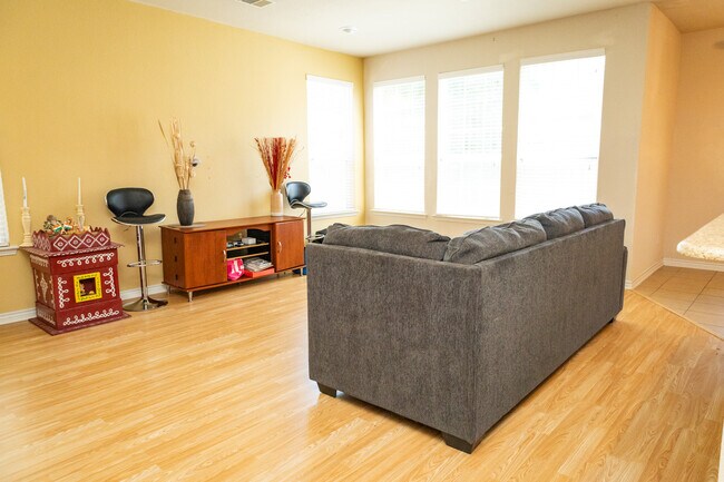 Foto del edificio - 5820 Stone Mountain Rd