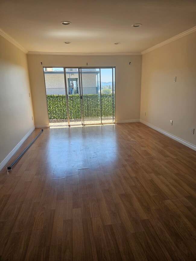 Foto del edificio - 1517 E Garfield Ave