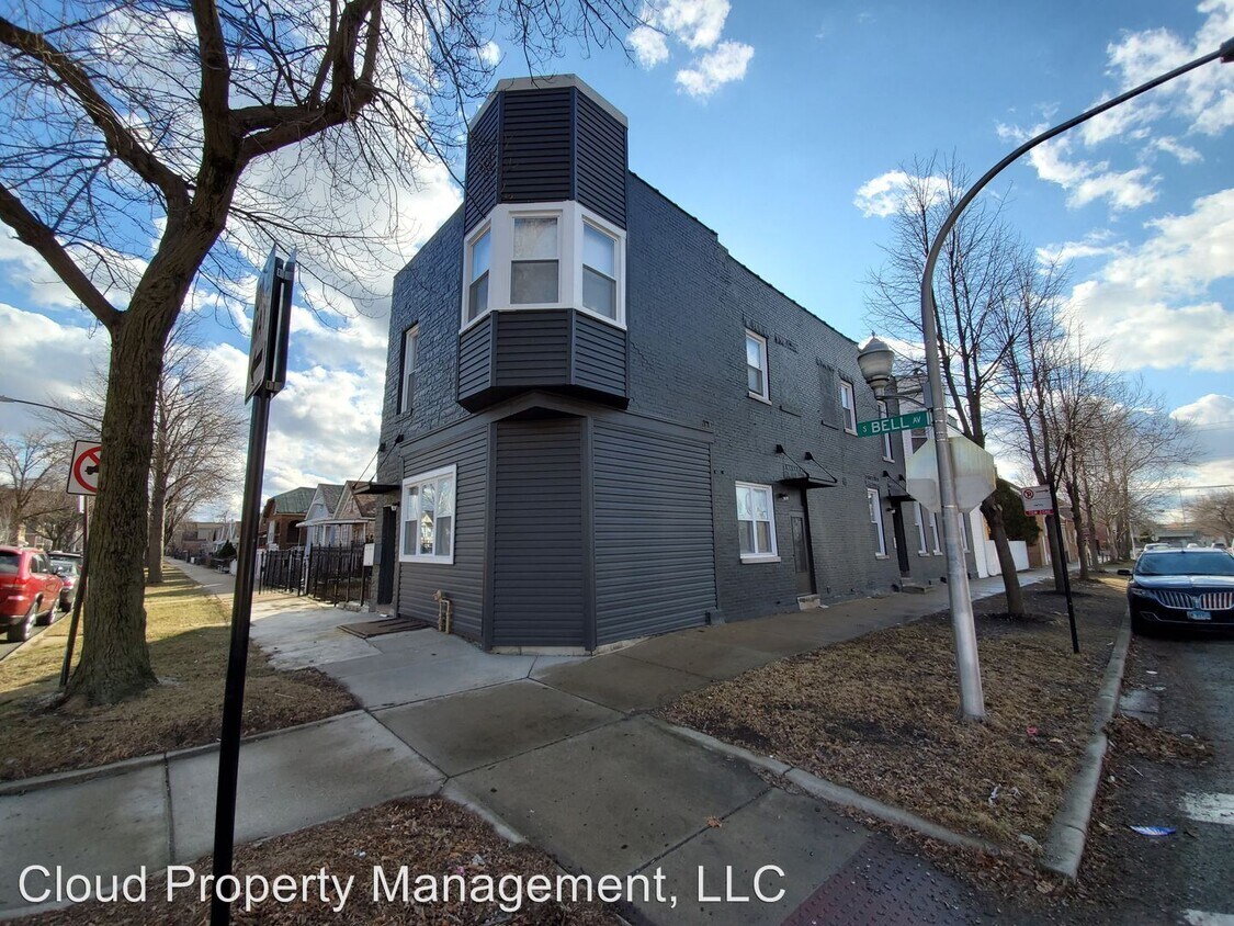 Foto principal - 2 br, 2 bath Apartment - 3300 S Bell Ave