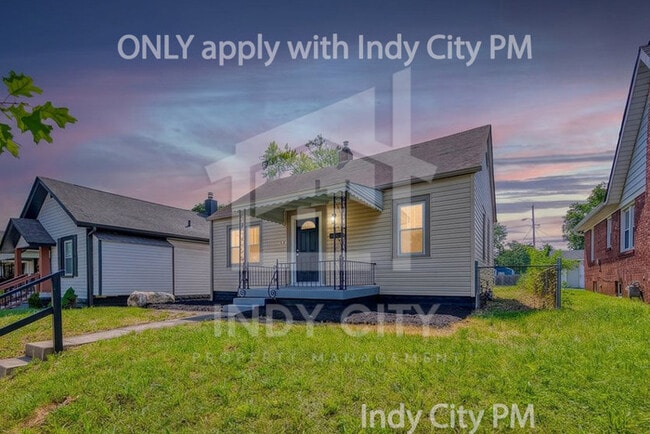 Photo - 1326 North Gladstone Avenue House