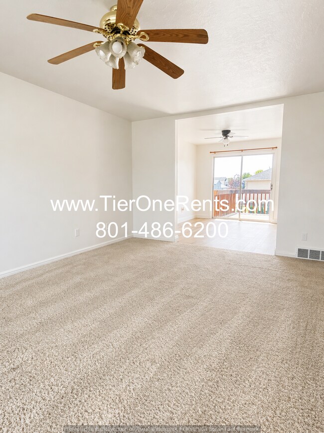 Foto del edificio - **MOVE IN SPECIAL** $300 off first month's rent