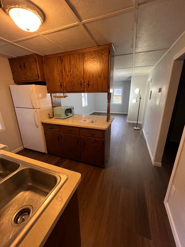 Kitchen/Living - 612 Werner St