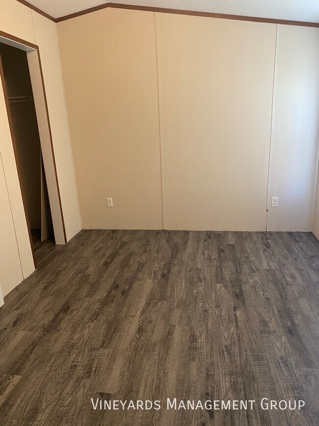 Building Photo - Home available soon! Inquire today!