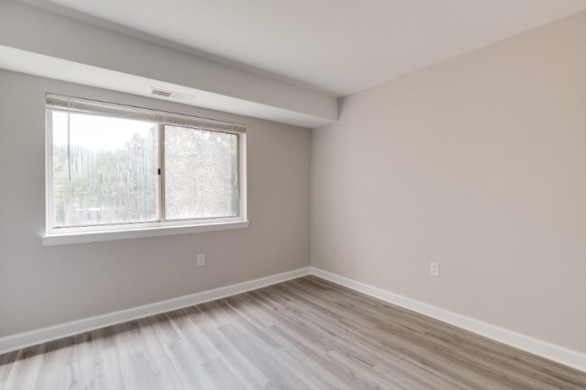 Building Photo - 12203 Academy Way