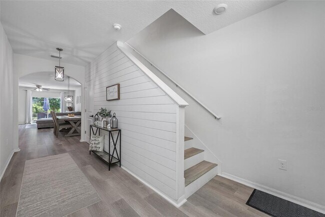 Building Photo - 16826 Secret Meadow Dr