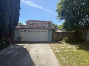 Building Photo - 2735 Applewood Dr