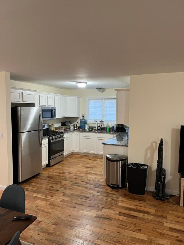 Building Photo - 136 Cooper St