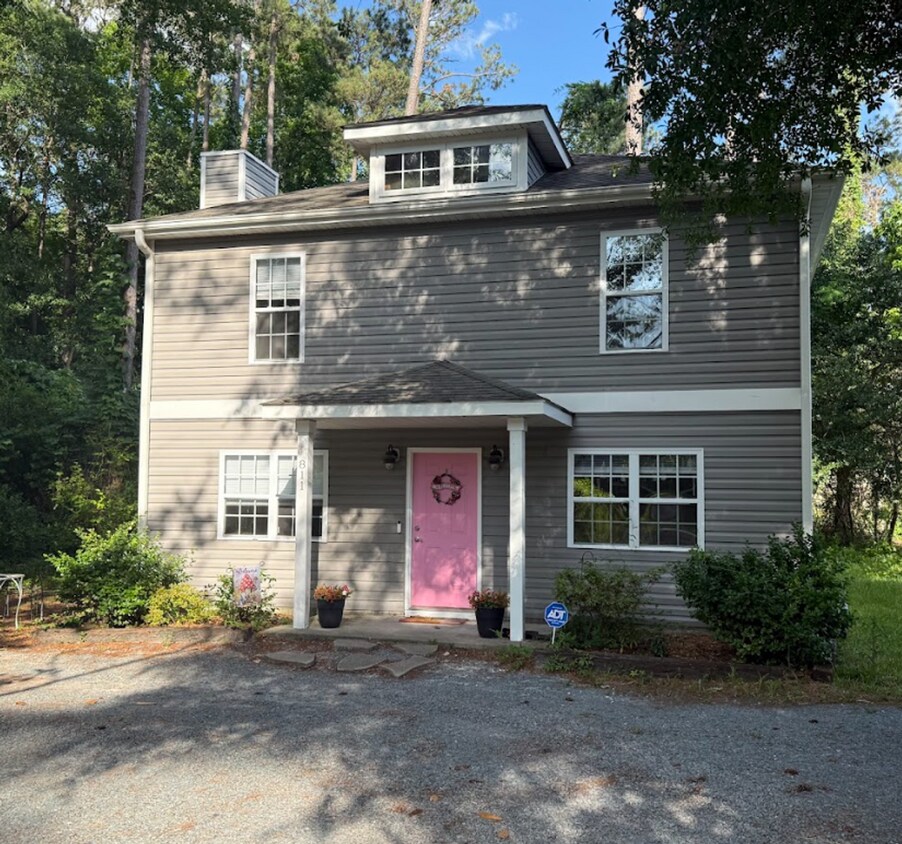 Foto principal - BONHAM AVENUE - 4BD - Students Welcome ($8...