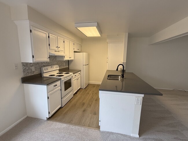 Photo - 2811 W Long Dr Townhome