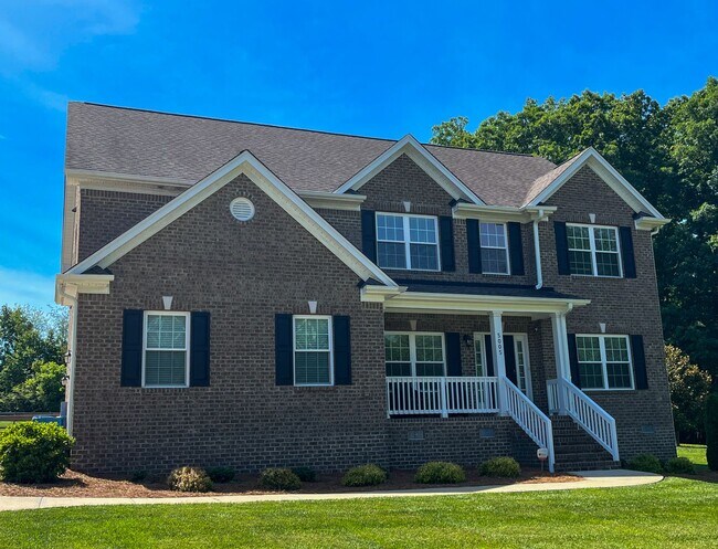 Building Photo - Gorgeous Summerfield 5 Bedroom, 3 Bathroom...