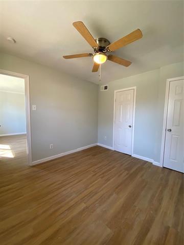 Building Photo - 2859 Linhaven Dr