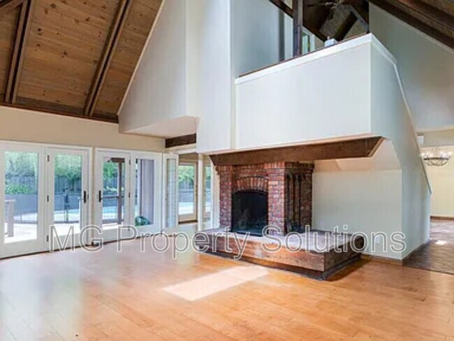 Building Photo - 27 Niven Way