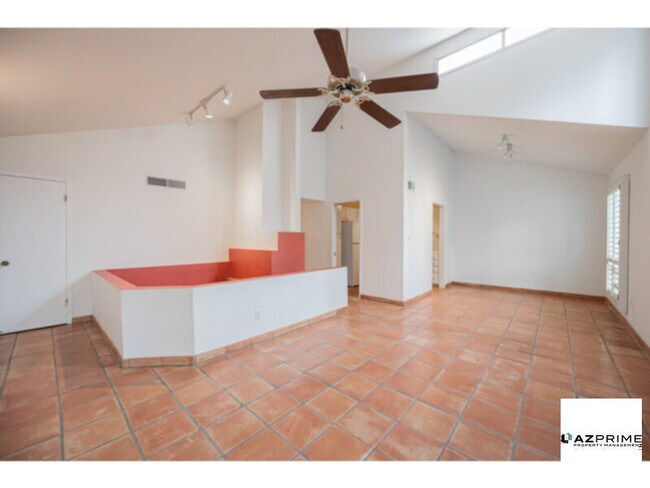 Foto del edificio - Charming 2/1.5 Phoenix Condo!