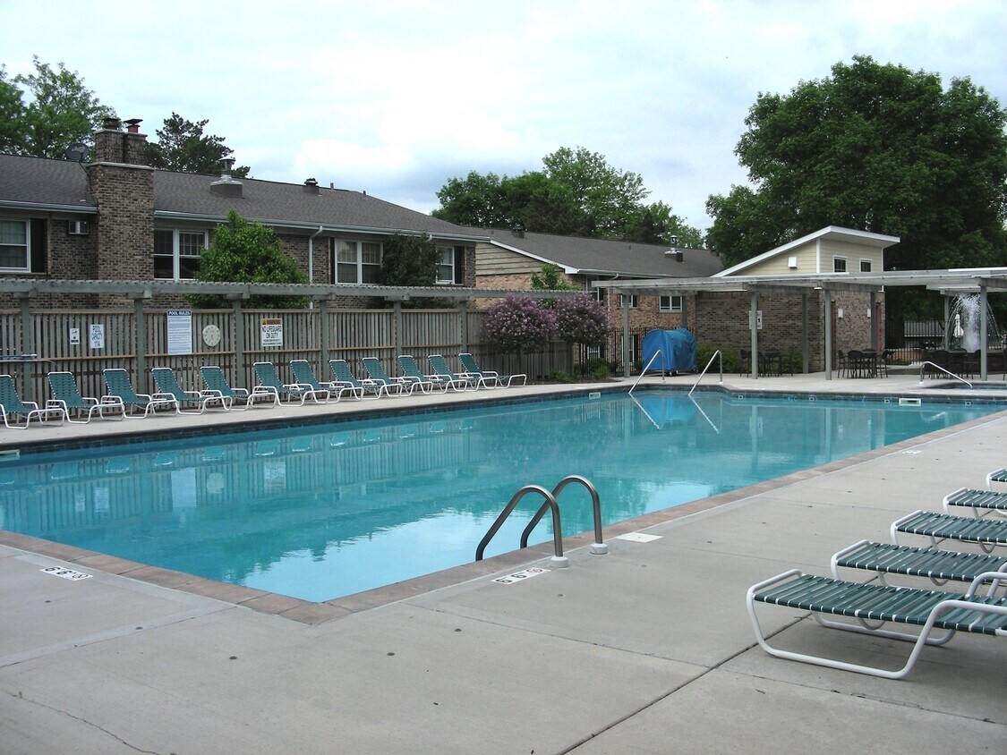 814 Old Settlers Trl Unit 3, Hopkins, MN 55343 Condo for Rent in