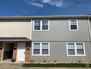 Building Photo - 3501 Fort Ave