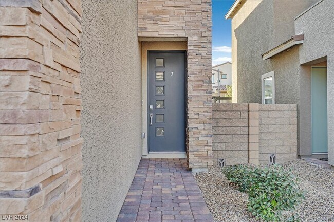 Foto del edificio - 8847 Roadrunner Ravine St