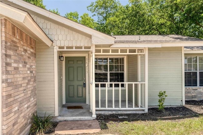 Building Photo - 16213 Malden Dr