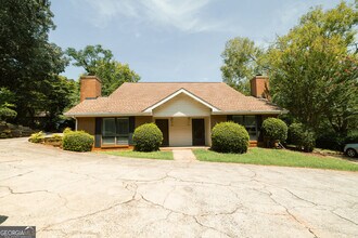 Building Photo - 1256 Minhinette Dr