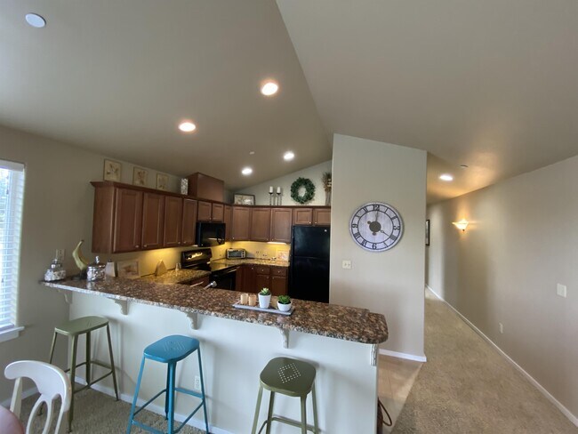 Foto del edificio - 978 Point Brown Ave SE