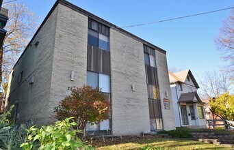 Building Photo - 22 N Franklin St