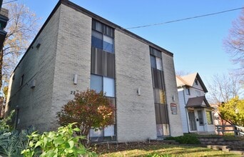 Building Photo - 22 N Franklin St