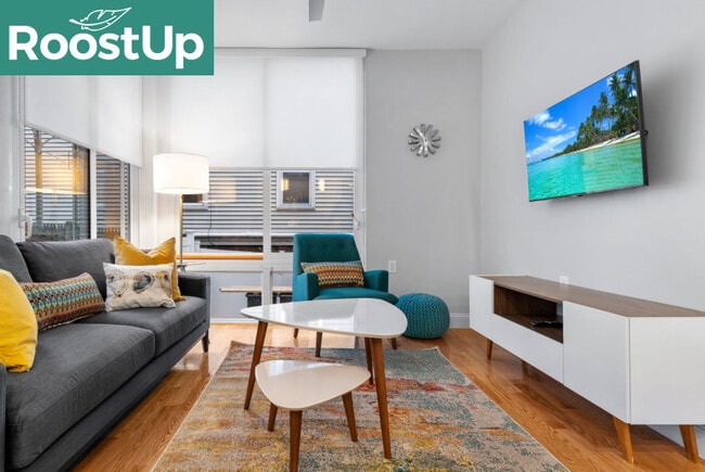 Building Photo - Furnished Bedroom with Private Bath in South Boston