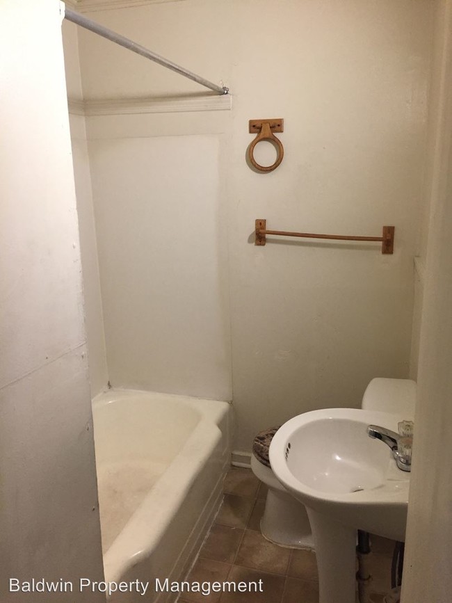 Foto del edificio - 2 br, 2 bath House - 117 HICKS STREET