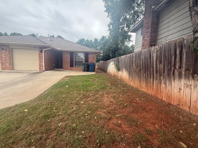 Photo - 118 Sahoma Terrace House