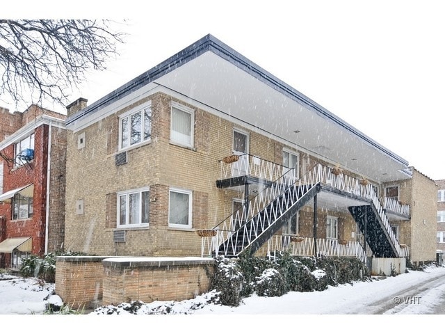 Primary Photo - 2514 W Farragut Ave